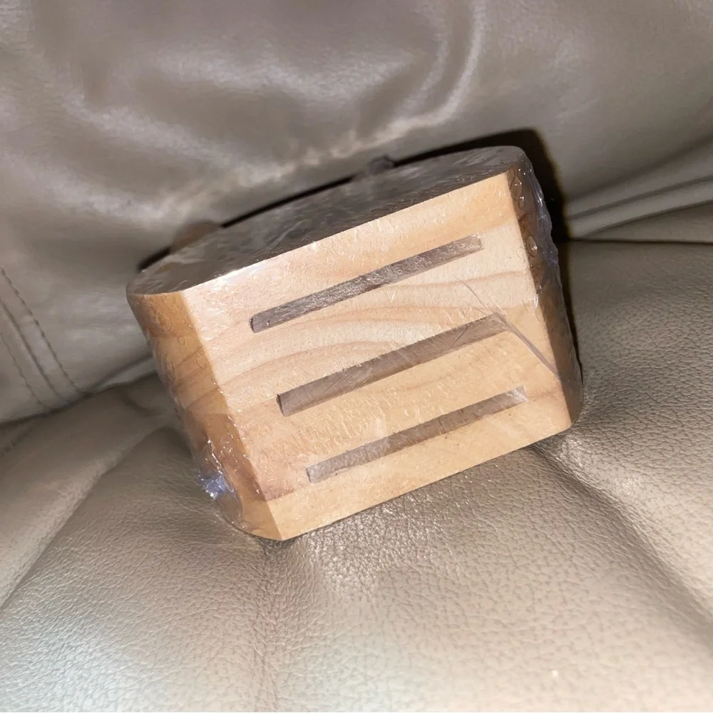 New In Box 5 Set Of Cheese Knives With Knifeblock Unique Gift